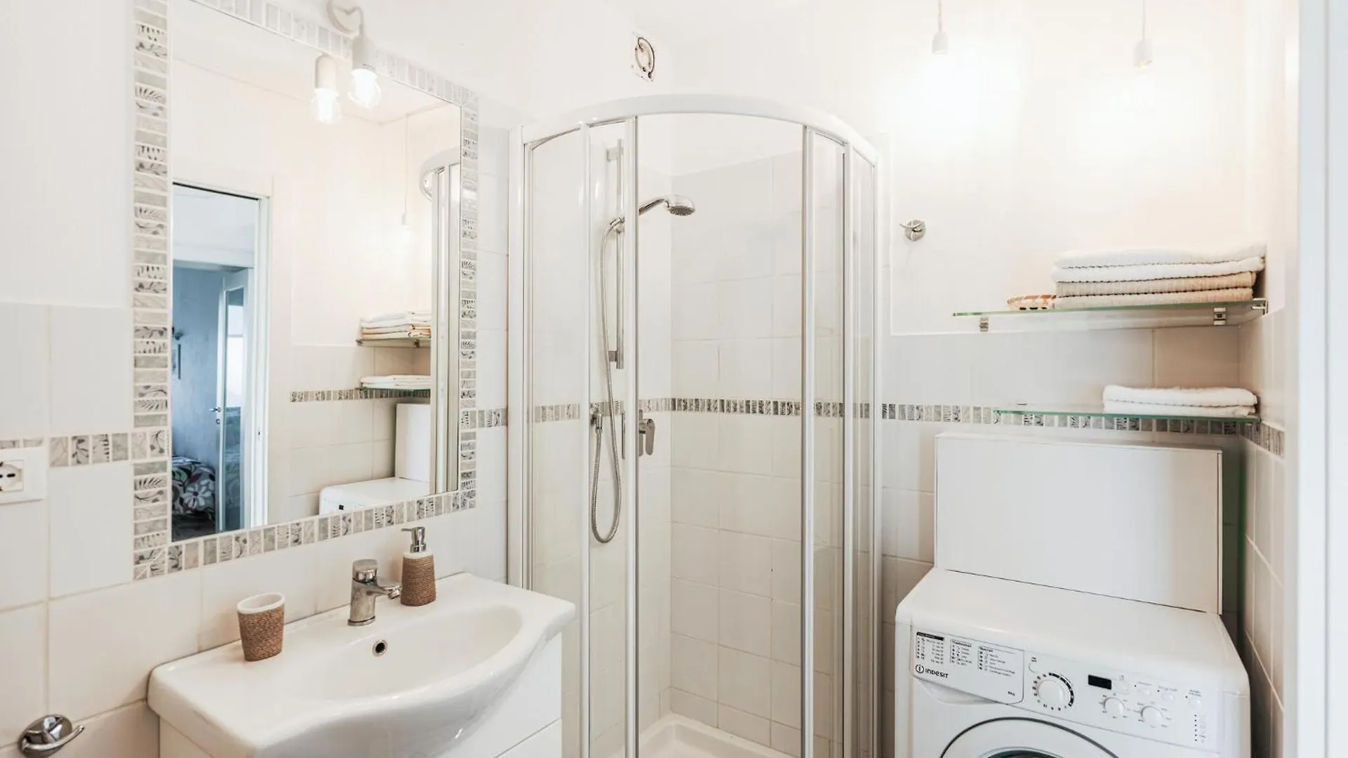 Awesome Apartment In Recco With Jacuzzi Italy