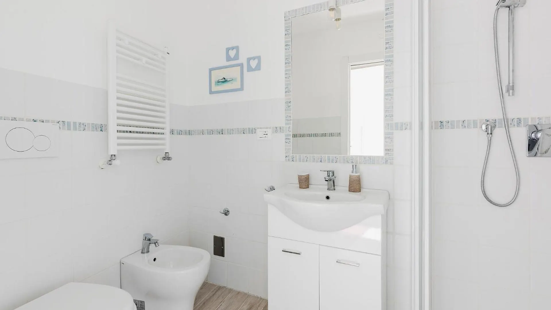 Awesome Apartment In Recco With Jacuzzi