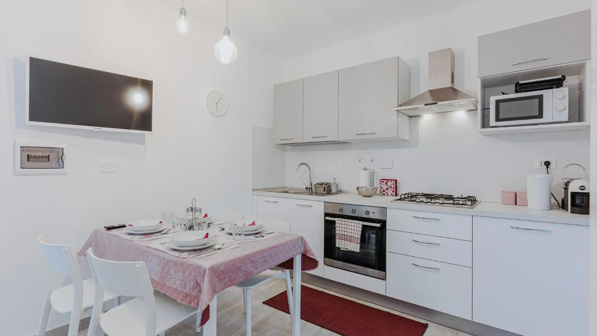 Awesome Apartment In Recco With Jacuzzi